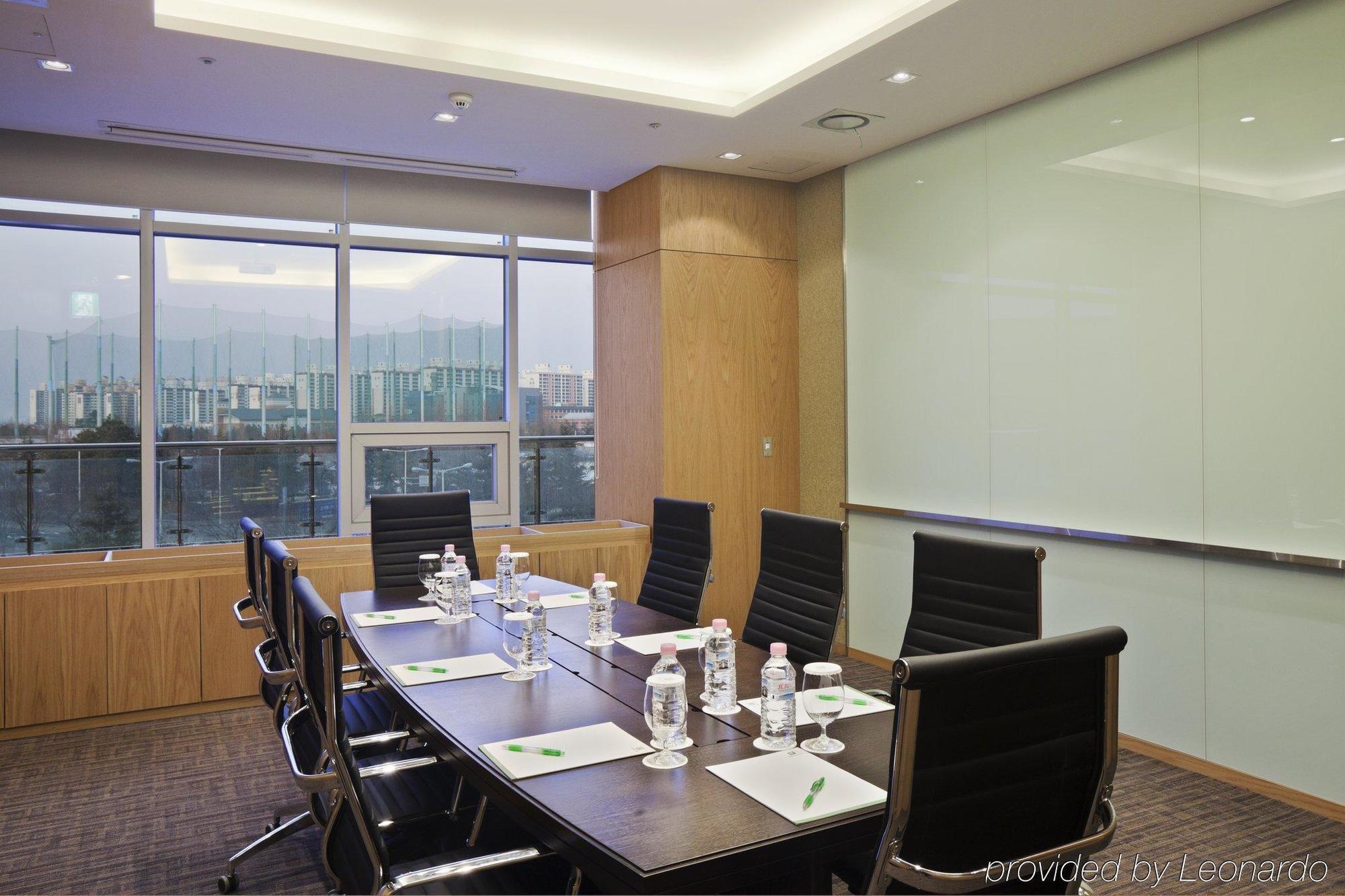 Hotel Ramada Plaza By Wyndham Gwangju Gwangju Metropolitan City Esterno foto
