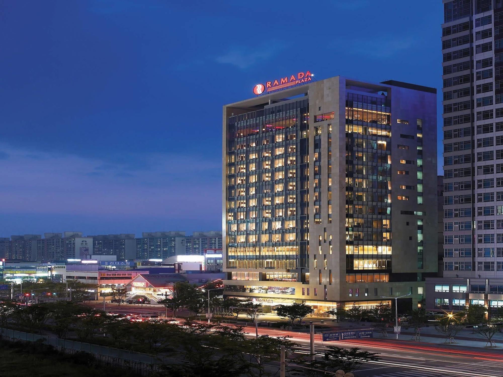 Hotel Ramada Plaza By Wyndham Gwangju Gwangju Metropolitan City Esterno foto