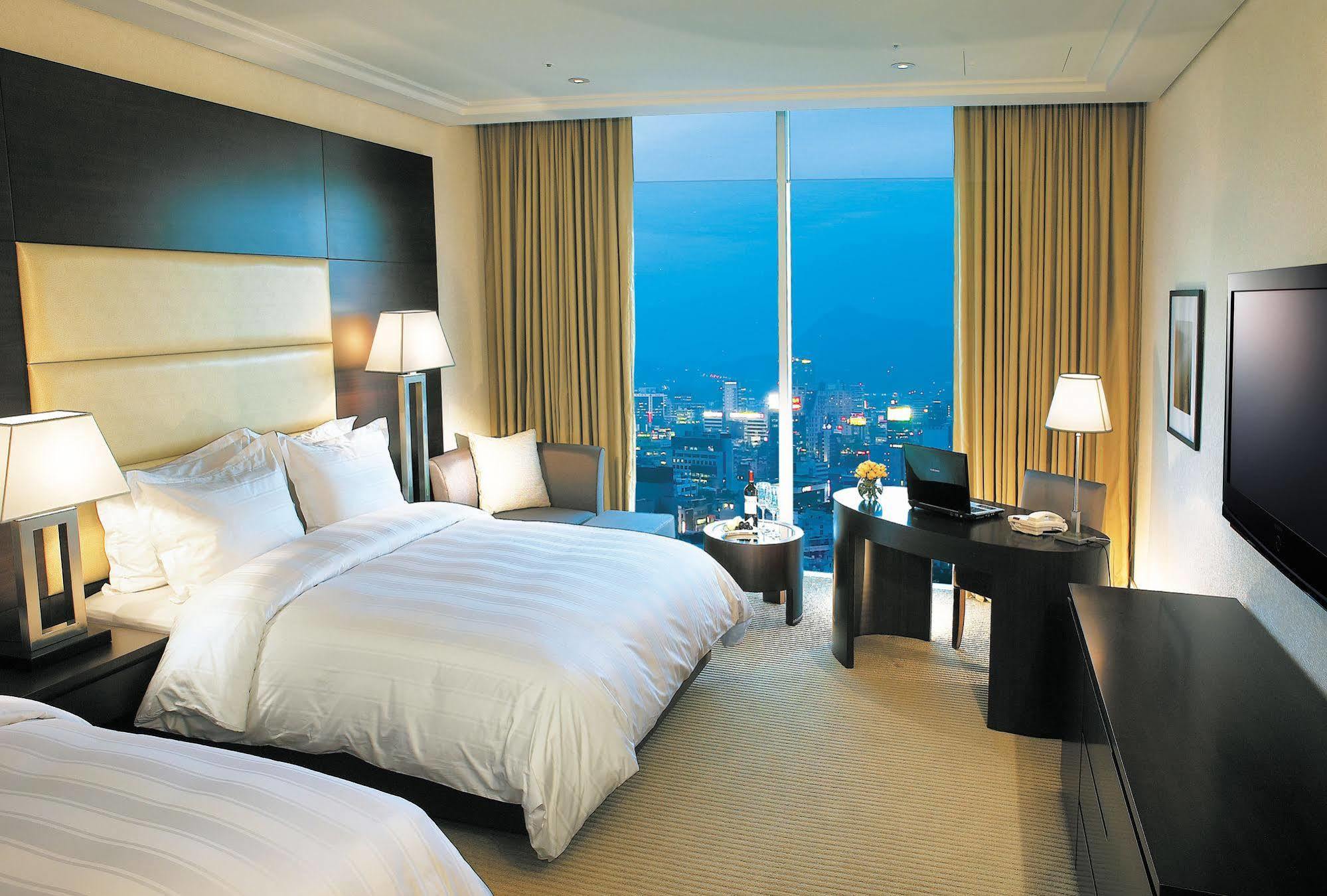 Hotel Ramada Plaza By Wyndham Gwangju Gwangju Metropolitan City Esterno foto